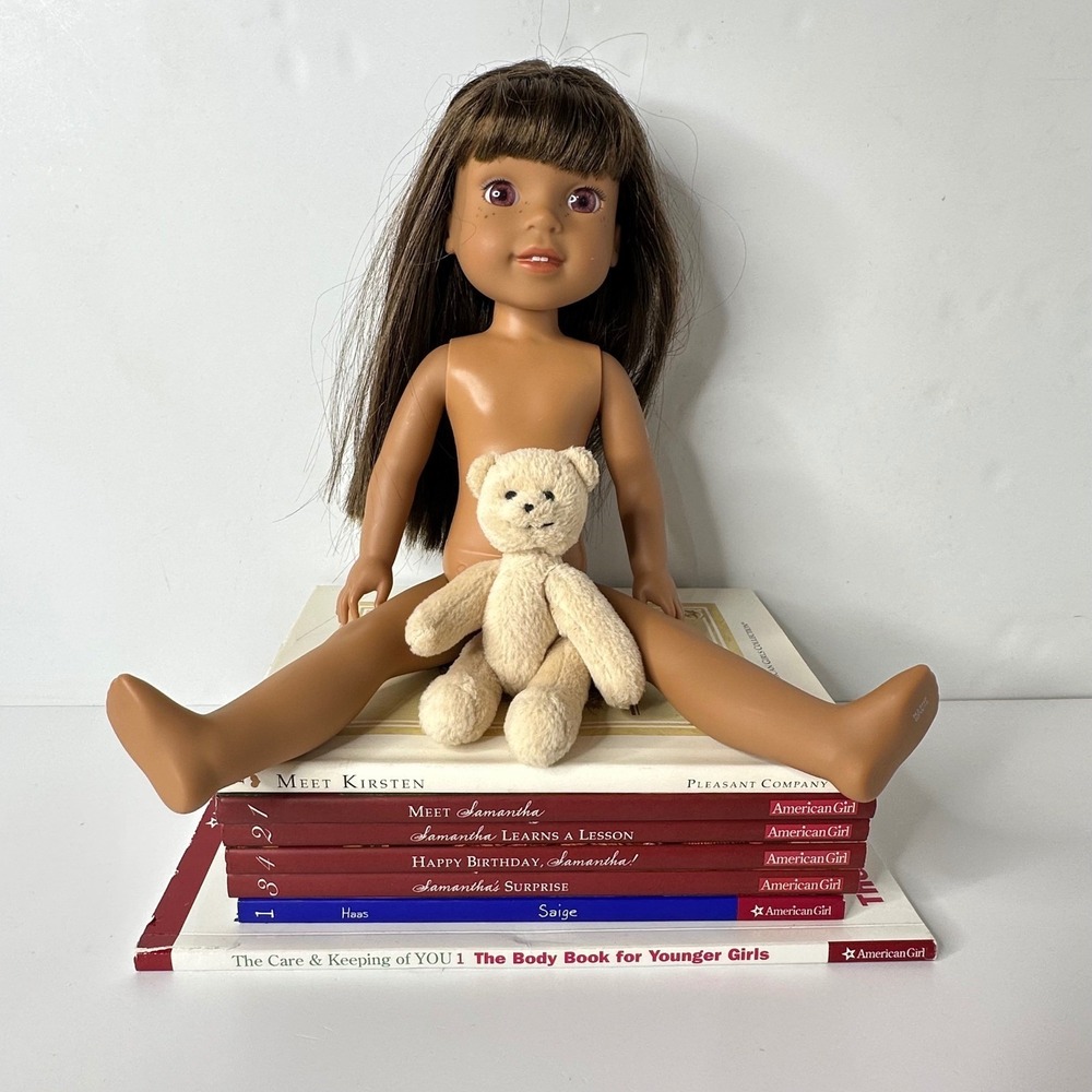 American Girl Lot WellieWishers 14" Ashlyn Doll‎ with Bitty Bear and 7 Books